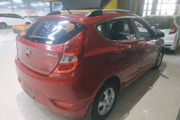 Used Hyundai Verna Ray 2016 1.4L Automatic Leading-Edge GLX Rear Right 45 Deg