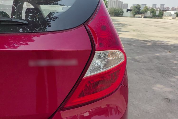Used Hyundai Verna Ray 2016 1.4L Automatic Leading-Edge GLX Right Rear Taillight