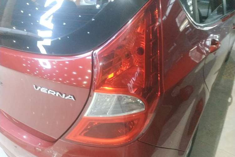 Used Hyundai Verna Ray 2016 1.4L Automatic Leading-Edge GLX Right Rear Taillight