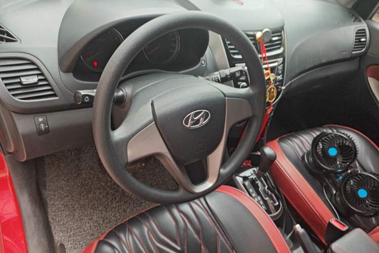 Used Hyundai Verna Ray 2016 1.4L Automatic Leading-Edge GLX Steering Wheel