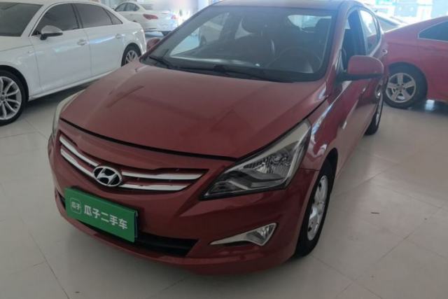 Hyundai Verna Ray 2016 1.4L Automatic Leading-Edge GLX usado