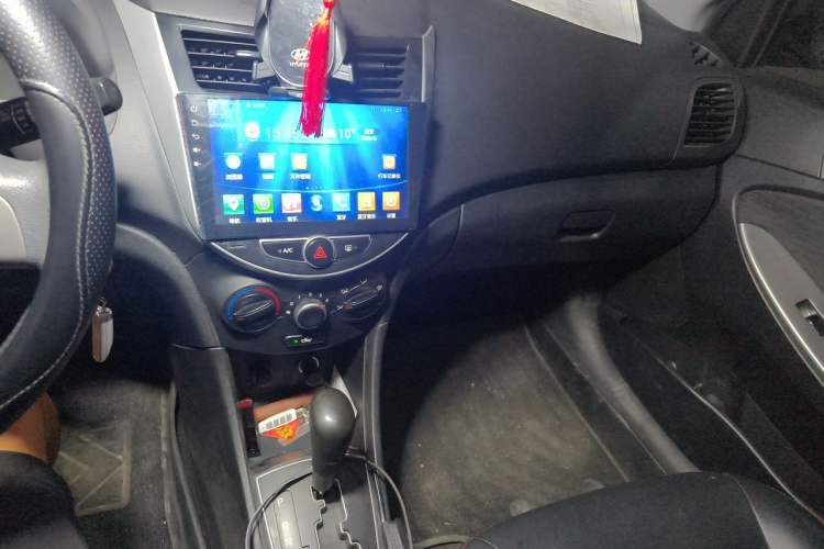 Used Hyundai Verna Ray 2016 1.4L Automatic Flagship TOP Audio And AC Panel