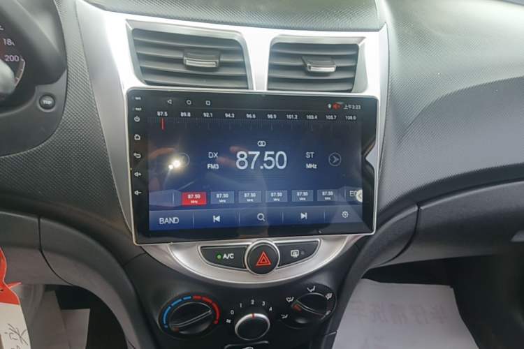 Used Hyundai Verna Ray 2016 1.4L Automatic Leading-Edge GLX Audio And AC Panel
