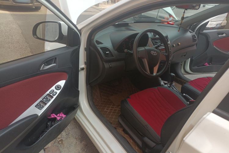 Used Hyundai Verna Ray 2016 1.4L Automatic Leading-Edge GLX Driver Seat