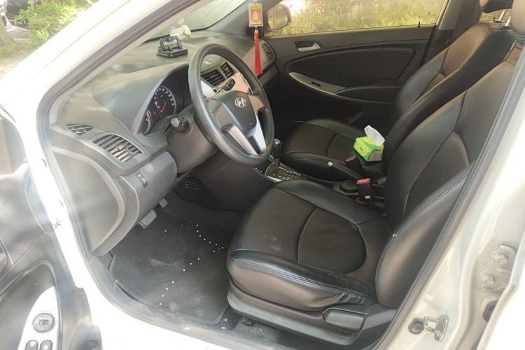 Used Hyundai Verna Ray 2016 1.4L Automatic Leading-Edge GLX Driver Seat