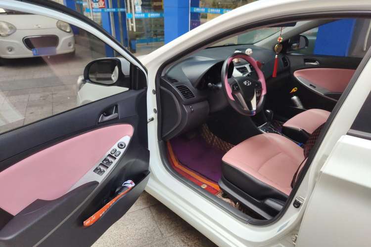 Used Hyundai Verna Ray 2016 1.4L Automatic Leading-Edge GLX Driver Seat