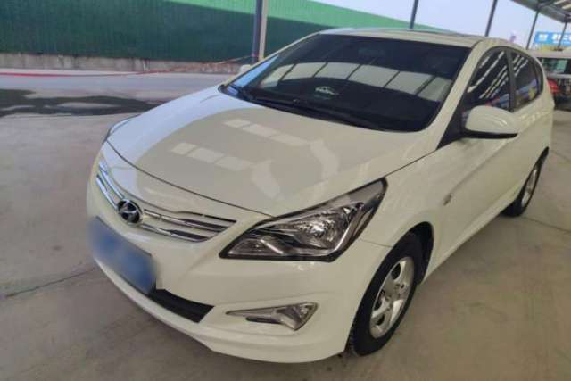 Used Hyundai Verna Ray 2016 1.4L Automatic Leading-Edge GLX