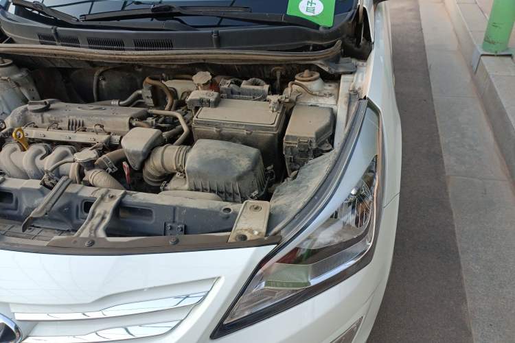 Used Hyundai Verna Ray 2016 1.4L Automatic Leading-Edge GLX Engine Bay Left