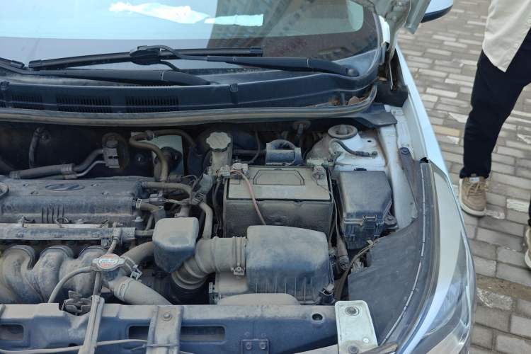 Used Hyundai Verna Ray 2016 1.4L Manual Leading GLX Model Engine Bay Left