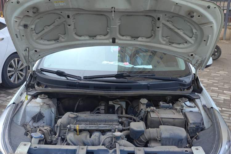 Used Hyundai Verna Ray 2016 1.4L Manual Leading GLX Model Engine Bay