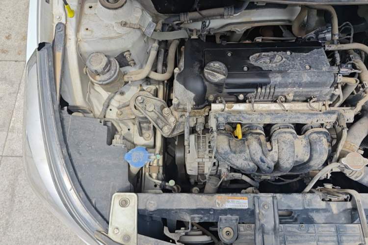 Used Hyundai Verna Ray 2016 1.4L Automatic Leading-Edge GLX Engine Bay Right