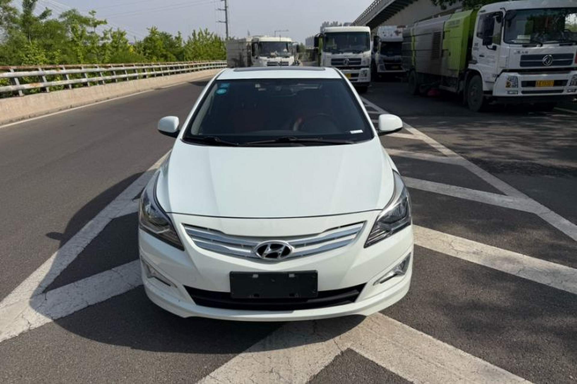 Used Hyundai Verna Ray 2016 1.4L Automatic Leading-Edge GLX Exterior 1