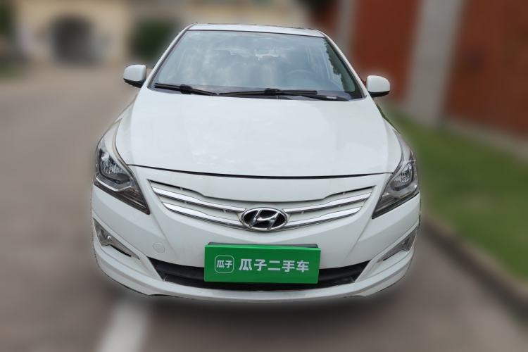 Used Hyundai Verna Ray 2016 1.4L Automatic Leading-Edge GLX Front