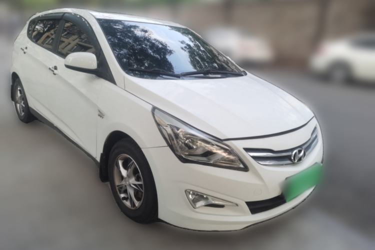 Used Hyundai Verna Ray 2016 1.4L Manual Leading GLX Model Front Right 45 Deg