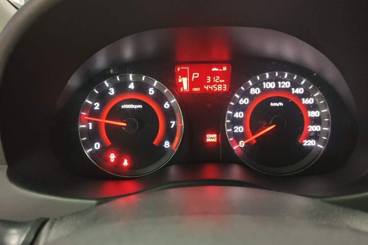 Used Hyundai Verna Ray 2016 1.4L Automatic Leading-Edge GLX Instrument Cluster