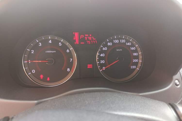 Used Hyundai Verna Ray 2016 1.4L Automatic Leading-Edge GLX Instrument Cluster