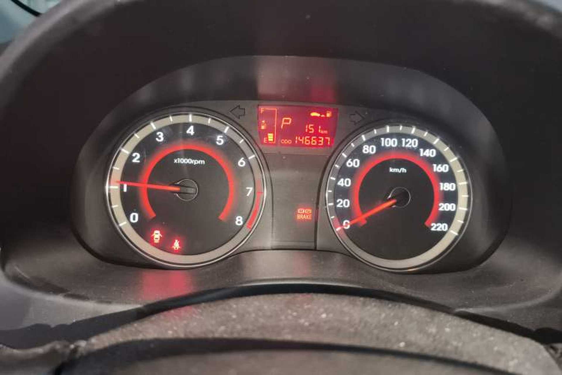 Used Hyundai Verna Ray 2016 1.4L Automatic Leading-Edge GLX Instrument Cluster