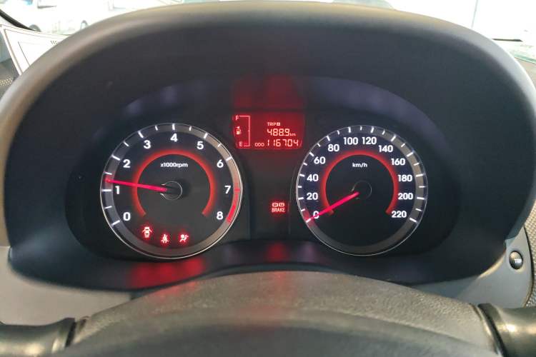 Used Hyundai Verna Ray 2016 1.4L Manual Leading GLX Model Instrument Cluster