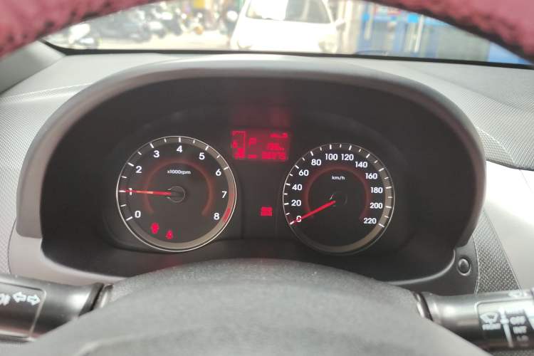 Used Hyundai Verna Ray 2016 1.4L Automatic Leading-Edge GLX Instrument Cluster