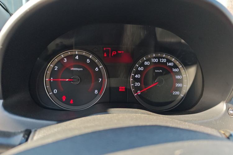 Used Hyundai Verna Ray 2016 1.4L Automatic Leading-Edge GLX Instrument Cluster