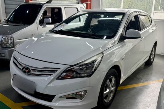 Used Hyundai Verna Ray 2016 1.4L Automatic Leading-Edge GLX