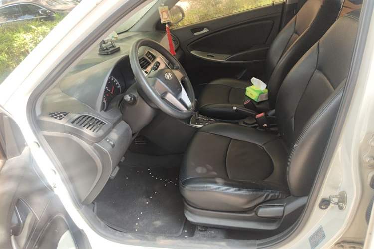 Used Hyundai Verna Ray 2016 1.4L Automatic Leading-Edge GLX Left Front Seat