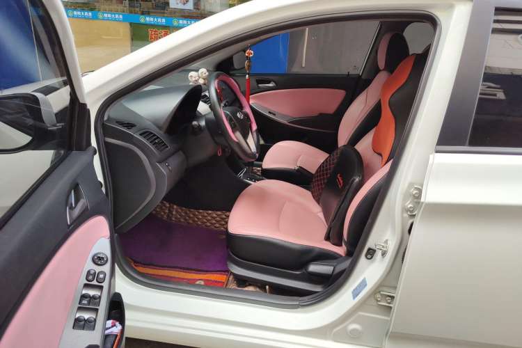 Used Hyundai Verna Ray 2016 1.4L Automatic Leading-Edge GLX Left Front Seat