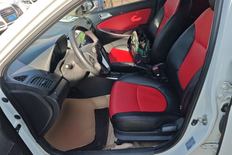 Used Hyundai Verna Ray 2016 1.4L Automatic Leading-Edge GLX Left Front Seat