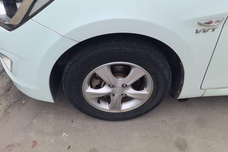 Used Hyundai Verna Ray 2016 1.4L Automatic Leading-Edge GLX Left Front Wheel Hub