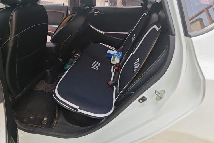 Used Hyundai Verna Ray 2016 1.4L Automatic Leading-Edge GLX Left Rear Seat