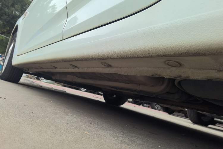 Used Hyundai Verna Ray 2016 1.4L Automatic Leading-Edge GLX Left Side Sill