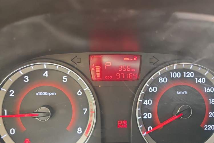 Used Hyundai Verna Ray 2016 1.4L Automatic Leading-Edge GLX Odometer Close Up