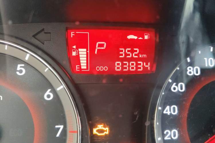 Used Hyundai Verna Ray 2016 1.4L Automatic Leading-Edge GLX Odometer Close Up