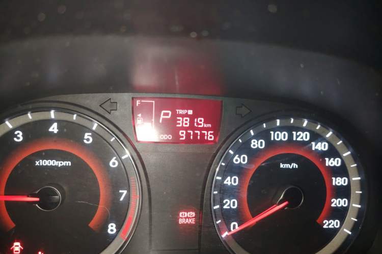 Used Hyundai Verna Ray 2016 1.4L Automatic Leading-Edge GLX Odometer Close Up
