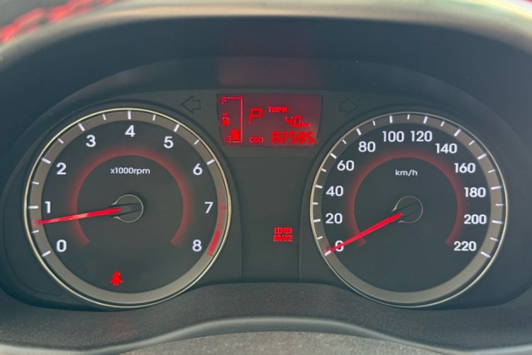 Used Hyundai Verna Ray 2016 1.4L Automatic Leading-Edge GLX Odometer Close Up