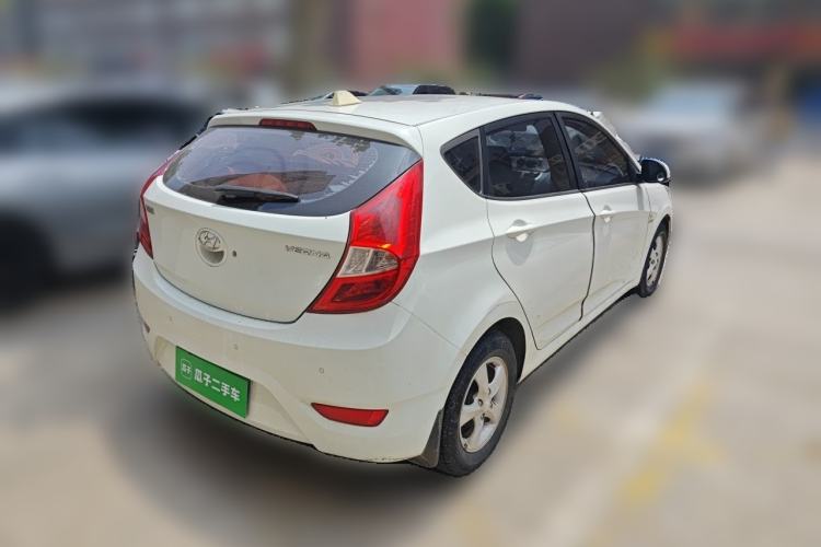 Used Hyundai Verna Ray 2016 1.4L Automatic Leading-Edge GLX Rear Right 45 Deg