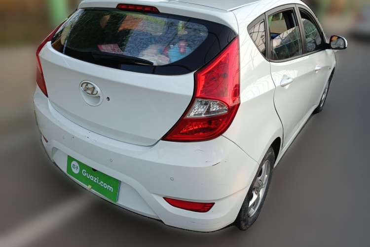 Used Hyundai Verna Ray 2016 1.4L Automatic Leading-Edge GLX Rear Right 45 Deg
