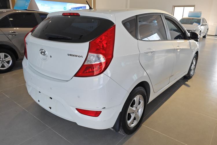 Used Hyundai Verna Ray 2016 1.4L Manual Leading GLX Model Rear Right 45 Deg