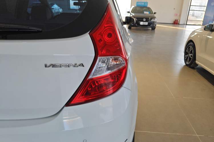 Used Hyundai Verna Ray 2016 1.4L Manual Leading GLX Model Right Rear Taillight