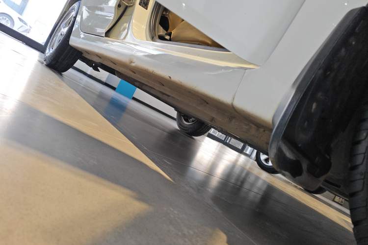 Used Hyundai Verna Ray 2016 1.4L Manual Leading GLX Model Right Side Sill