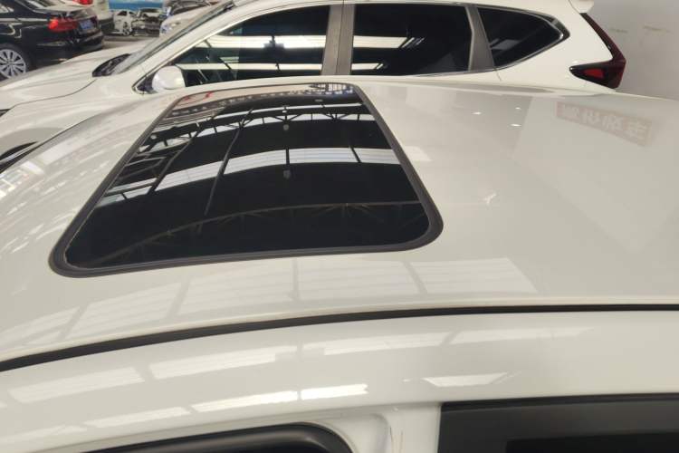 Used Hyundai Verna Ray 2016 1.4L Automatic Leading-Edge GLX Roof