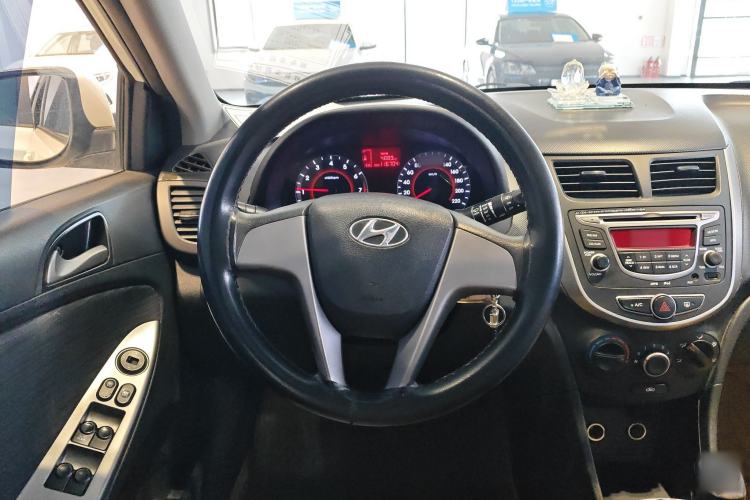 Used Hyundai Verna Ray 2016 1.4L Manual Leading GLX Model Steering Wheel