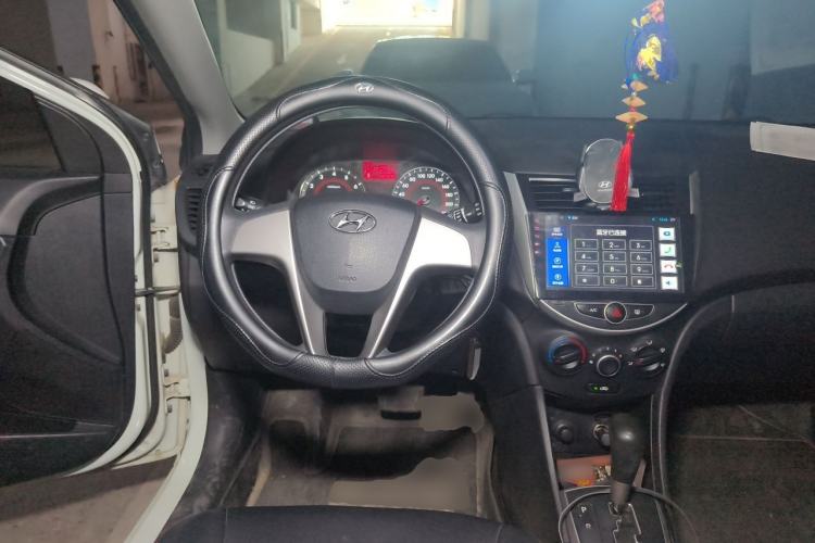 Used Hyundai Verna Ray 2016 1.4L Automatic Flagship TOP Steering Wheel