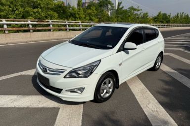 Used Hyundai Verna Ray 2016 1.4L Automatic Leading-Edge GLX