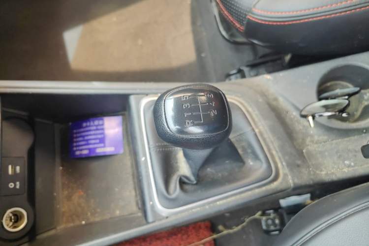 Used Hyundai Verna RV 2017 1.4L Manual Cool Edition GLS China V Emission Standard Gear Lever