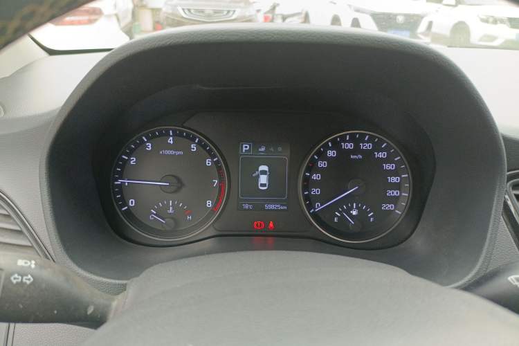 Used Hyundai Verna RV 2017 1.4L Automatic Sport Version National Emission Standard V Instrument Cluster