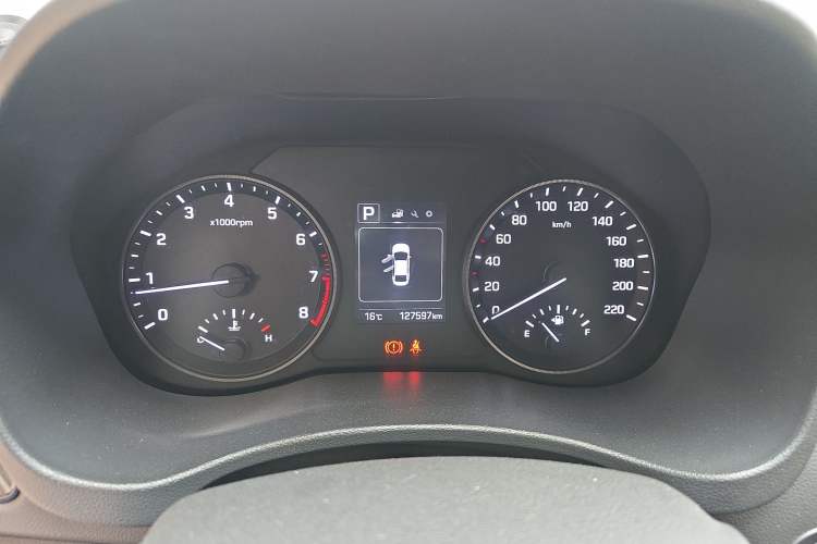Used Hyundai Verna RV 2017 1.4L Automatic Sport Version National Emission Standard V Instrument Cluster
