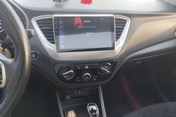 Used Hyundai Verna RV 2017 1.4L Automatic Sport Version National Emission Standard V Audio And AC Panel