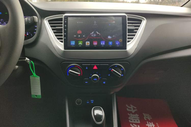 Used Hyundai Verna RV 2017 1.4L Automatic Cool Edition GLS China VI Standard Audio And AC Panel