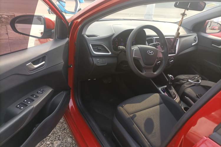 Used Hyundai Verna RV 2017 1.4L Automatic Cool Edition GLS China V Emission Standard Driver Seat